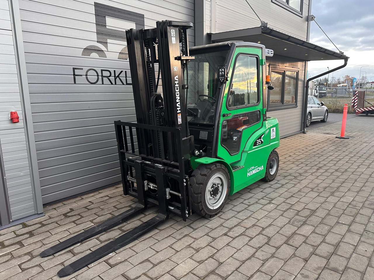 HC XH CPD35-XY2G-SI24 (309V Li-ion aku) - Eltruck: bild 1 HC XH CPD35-XY2G-SI24 (309V Li-ion aku) - Eltruck: bild 1