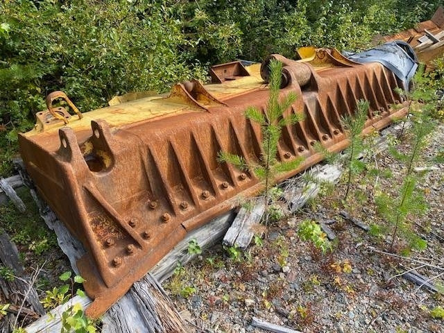 Komatsu D 155 AX - Schaktblad: bild 1 Komatsu D 155 AX - Schaktblad: bild 1