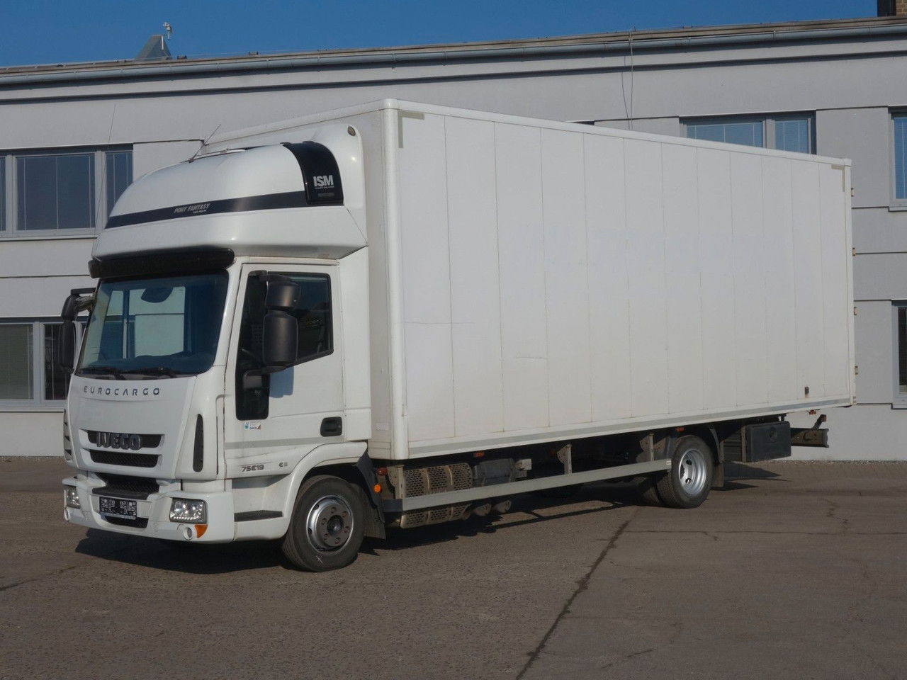 Iveco EuroCargo 75 75E19, 18 Palleten - Lastbil med skåp: bild 2 Iveco EuroCargo 75 75E19, 18 Palleten - Lastbil med skåp: bild 2