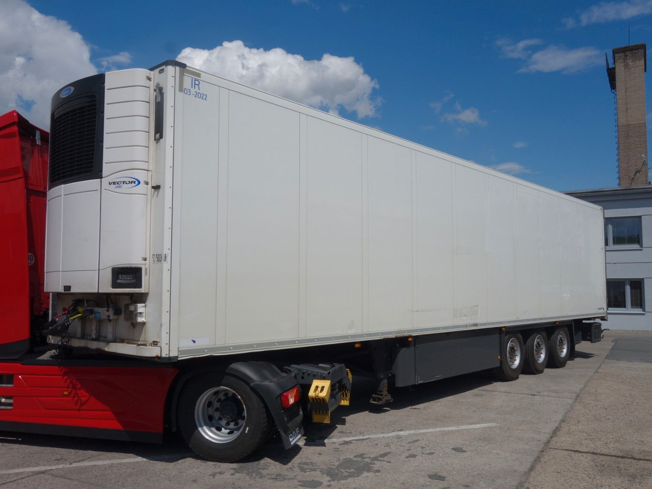 Schmitz Cargobull SKO 24/L mir Carrier 1350, Liftachse - Kyl/ Frys semitrailer: bild 1 Schmitz Cargobull SKO 24/L mir Carrier 1350, Liftachse - Kyl/ Frys semitrailer: bild 1