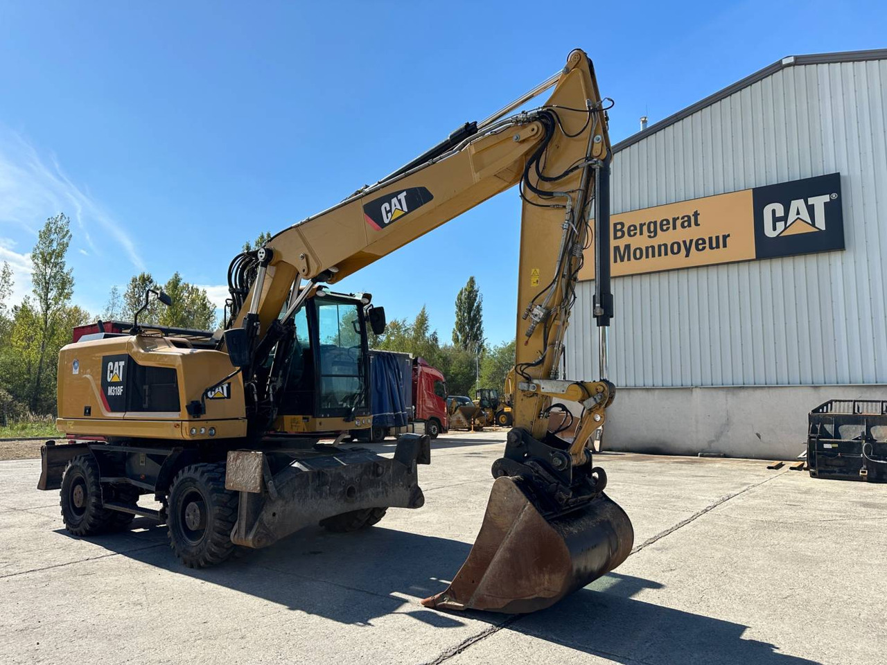 CAT M318F - Hjullastare: bild 2 CAT M318F - Hjullastare: bild 2