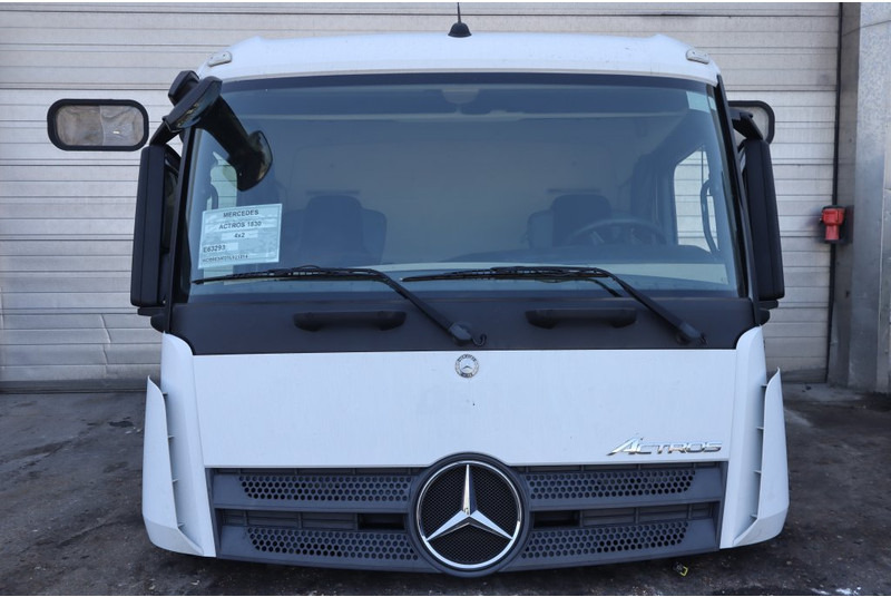 Mercedes-Benz AROCS L-CAB STREAMSPACE 2.3 96082015921314 - Hytt och interiör för Lastbil: bild 1 Mercedes-Benz AROCS L-CAB STREAMSPACE 2.3 96082015921314 - Hytt och interiör för Lastbil: bild 1
