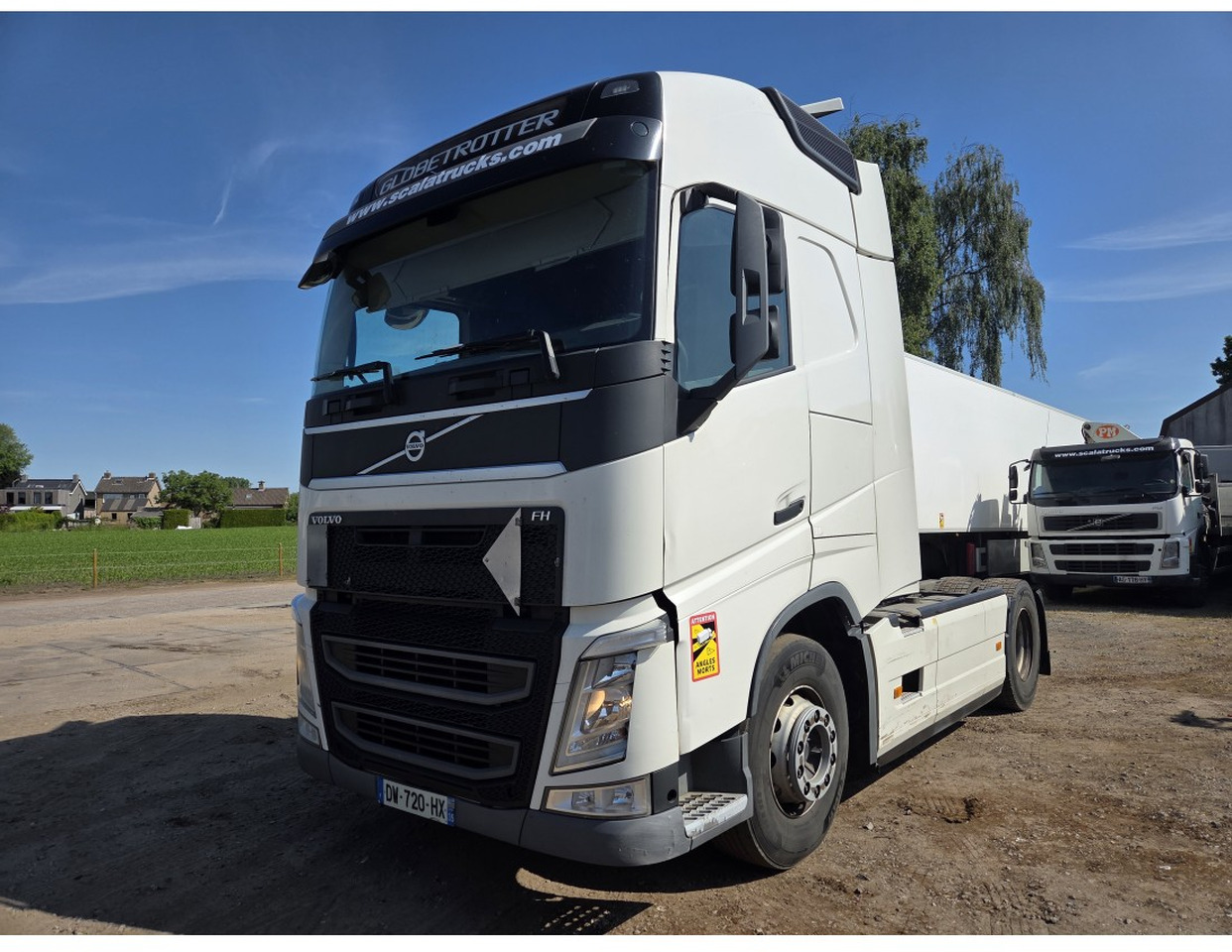 VOLVO FH 500 4X2 TRACTOR UNIT 2 TANKS VEB+ - Dragbil: bild 1 VOLVO FH 500 4X2 TRACTOR UNIT 2 TANKS VEB+ - Dragbil: bild 1