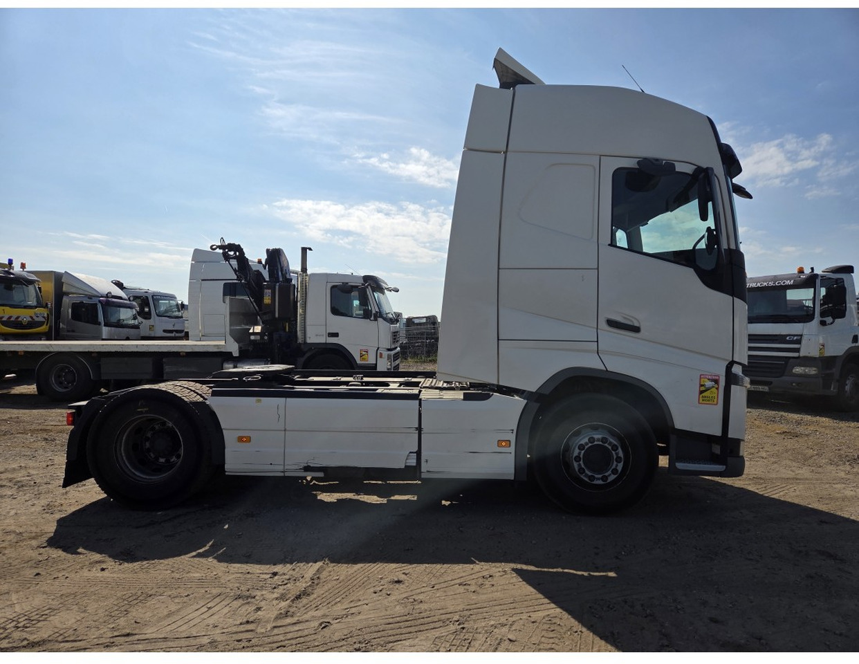 VOLVO FH 500 4X2 TRACTOR UNIT 2 TANKS VEB+ - Dragbil: bild 5 VOLVO FH 500 4X2 TRACTOR UNIT 2 TANKS VEB+ - Dragbil: bild 5