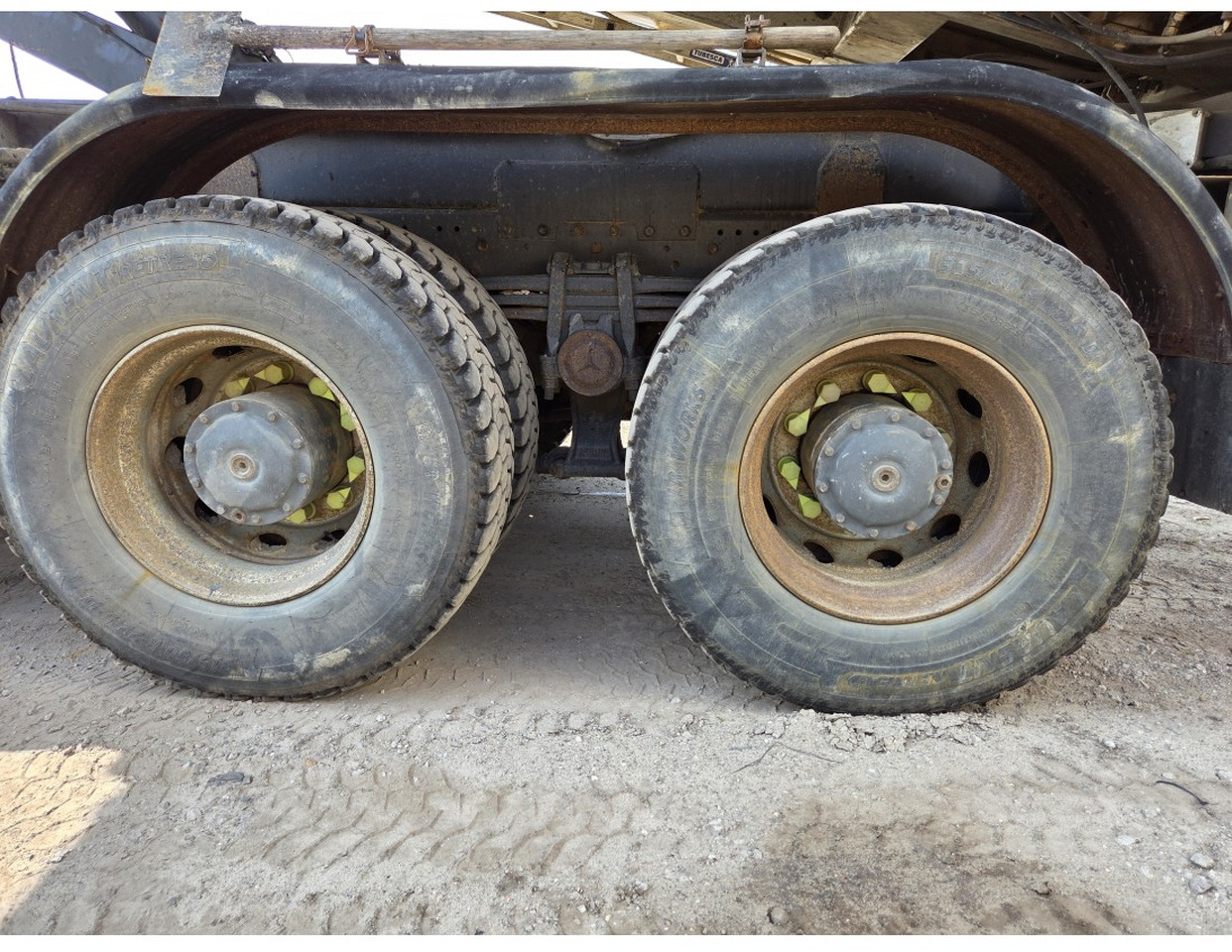 Tippbil lastbil Mercedes Actros 3236 8x4 2-Side Tipper EPS Gearbox 3 Pedals: bild 6
