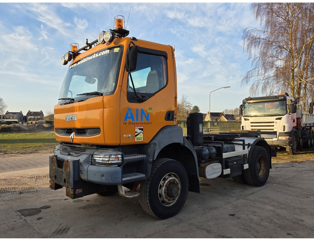 Renault Kerax 260 4x4 Chassis Manual Gearbox Mechanical pump Pompe Mecanique - Chassi lastbil: bild 1 Renault Kerax 260 4x4 Chassis Manual Gearbox Mechanical pump Pompe Mecanique - Chassi lastbil: bild 1