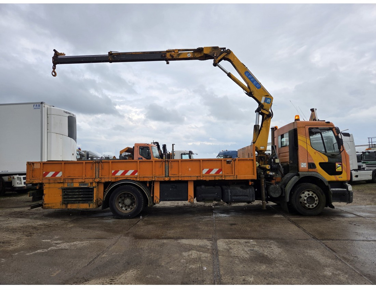 Renault Premium 300 MECHANICAL PUMP OPEN BOX COMPRESSOR CRANE EFFER 140/2S - Flakbil, Kranbil: bild 4 Renault Premium 300 MECHANICAL PUMP OPEN BOX COMPRESSOR CRANE EFFER 140/2S - Flakbil, Kranbil: bild 4