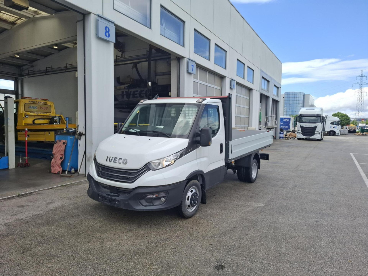 IVECO Daily 35C14 - Skåpbil: bild 1 IVECO Daily 35C14 - Skåpbil: bild 1