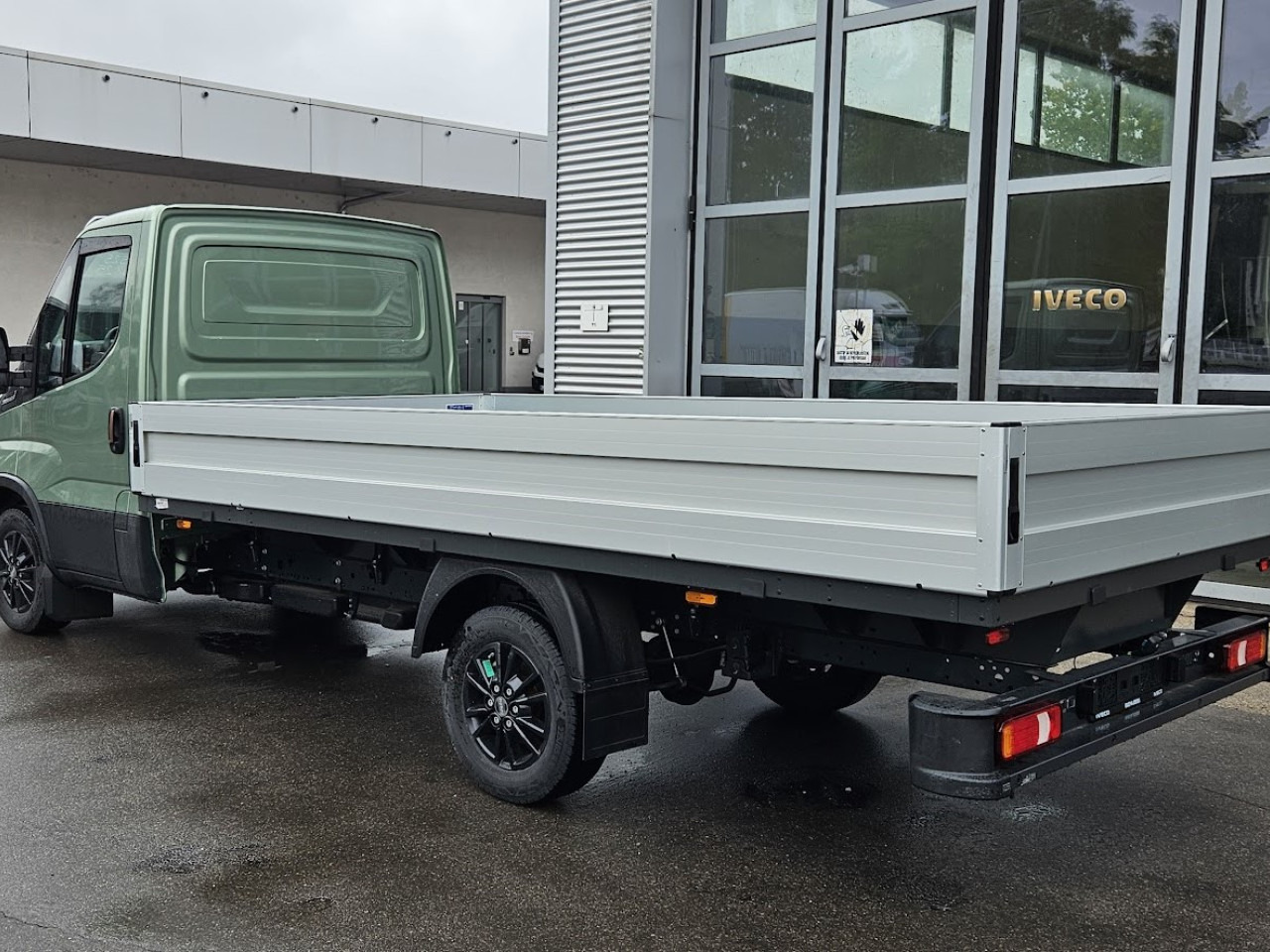 IVECO Daily 35S14A8 - Skåpbil: bild 3 IVECO Daily 35S14A8 - Skåpbil: bild 3