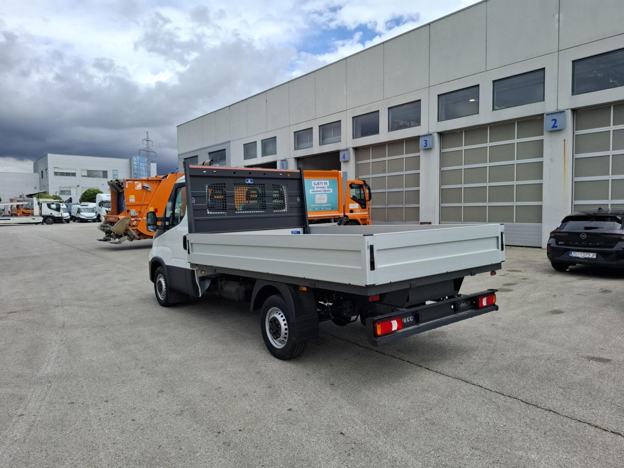 IVECO Daily 35S16 - Skåpbil: bild 3 IVECO Daily 35S16 - Skåpbil: bild 3
