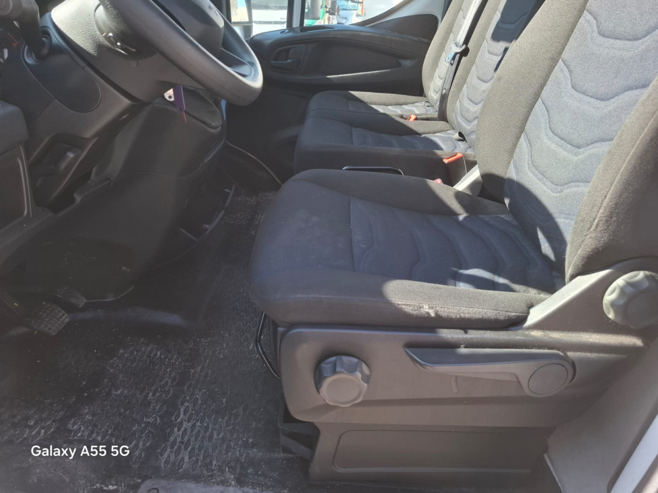 IVECO Daily 35S16V - Persontransport: bild 5 IVECO Daily 35S16V - Persontransport: bild 5