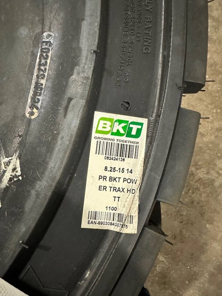 NYA Däck Truck - Däck för Lastbil: bild 1 NYA Däck Truck - Däck för Lastbil: bild 1