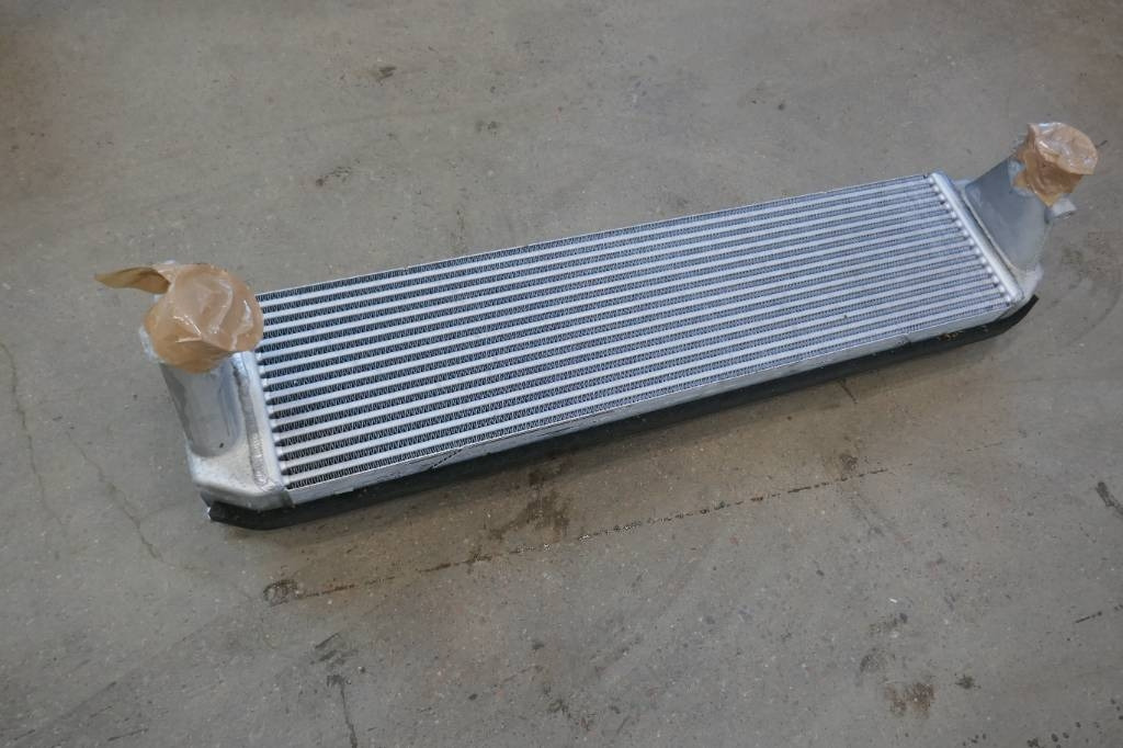 Volvo EC 300 E, Intercooler voe17514327 - Kylare för Byggmaskiner: bild 1 Volvo EC 300 E, Intercooler voe17514327 - Kylare för Byggmaskiner: bild 1