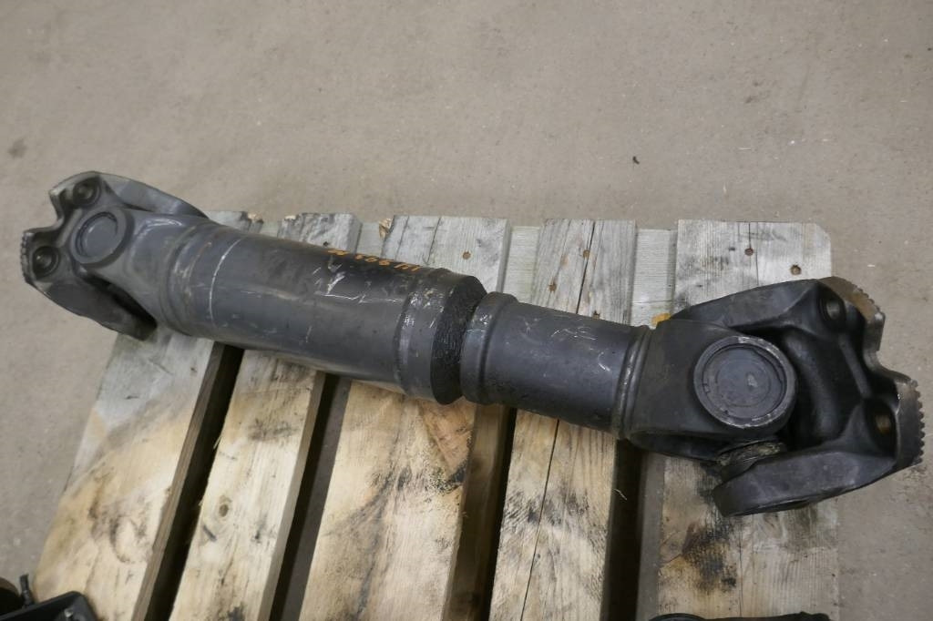 Volvo L180 HL Kardanaxel voe15085426 - Växellåda för Byggmaskiner: bild 1 Volvo L180 HL Kardanaxel voe15085426 - Växellåda för Byggmaskiner: bild 1