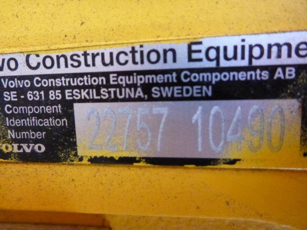 Volvo L220 växellåda 22757 - Växellåda för Byggmaskiner: bild 5 Volvo L220 växellåda 22757 - Växellåda för Byggmaskiner: bild 5
