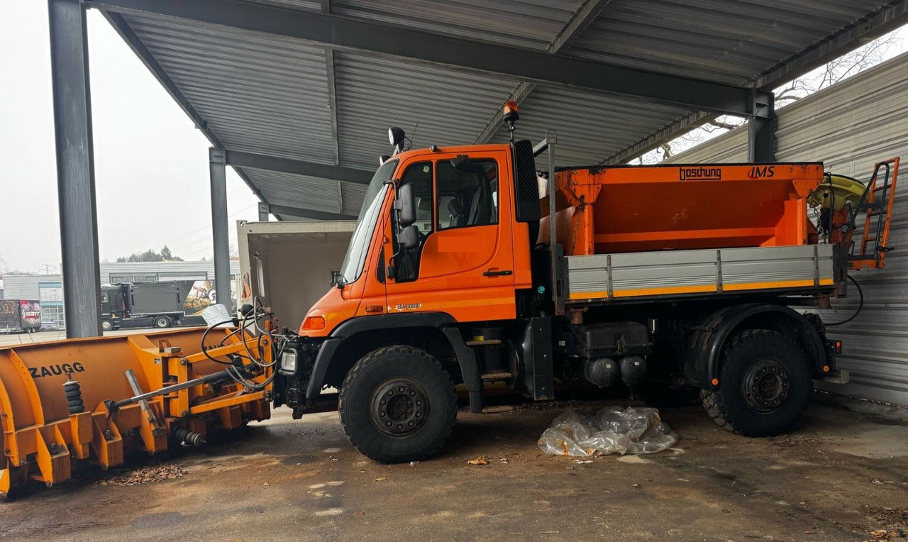 Unimog U400 4x4, Winterdienst, Schild+Streuer - Lastbil: bild 3 Unimog U400 4x4, Winterdienst, Schild+Streuer - Lastbil: bild 3