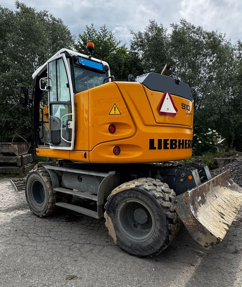 Liebherr A910 Compact Litronic,3 Schaufeln,Schnellwechsle - Grävmaskin på däck: bild 3 Liebherr A910 Compact Litronic,3 Schaufeln,Schnellwechsle - Grävmaskin på däck: bild 3