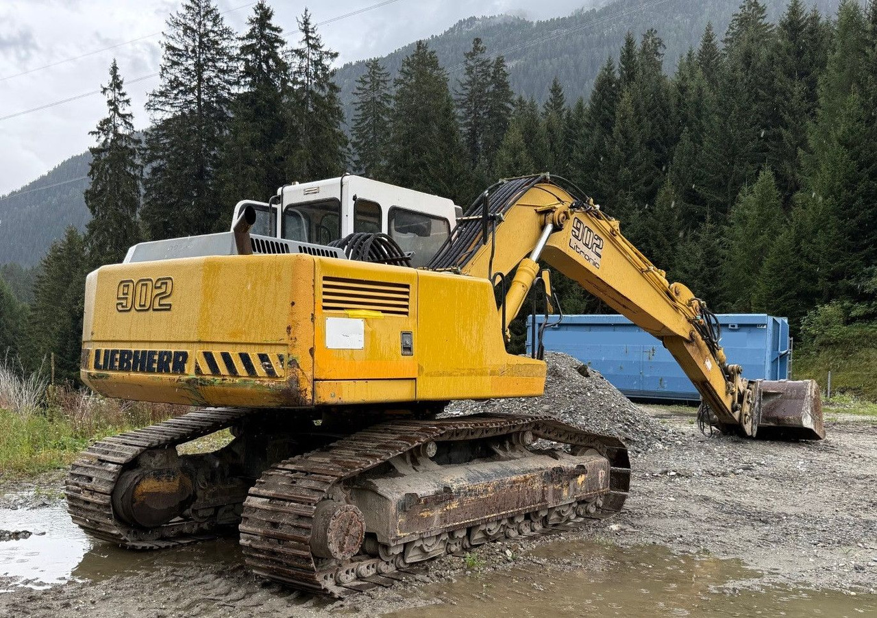 Liebherr R902 STD Litronic, 12995hours, 3 buckets - Bandgrävare: bild 2 Liebherr R902 STD Litronic, 12995hours, 3 buckets - Bandgrävare: bild 2