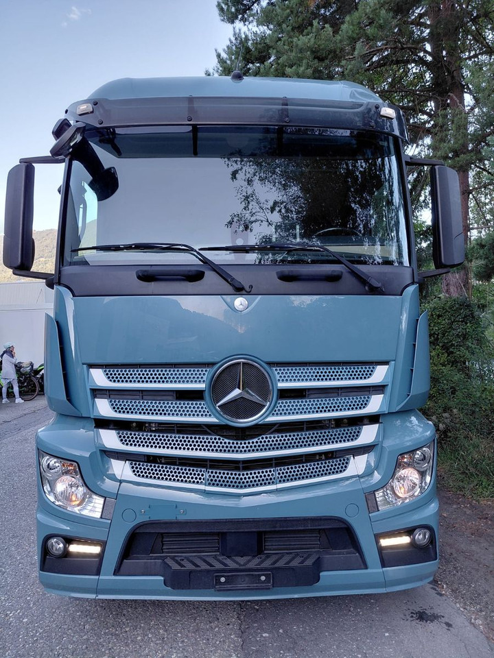 Mercedes-Benz Actros 1836 4x2, E6, Ladebordwand, Fahrschule - Kapellbil: bild 2 Mercedes-Benz Actros 1836 4x2, E6, Ladebordwand, Fahrschule - Kapellbil: bild 2