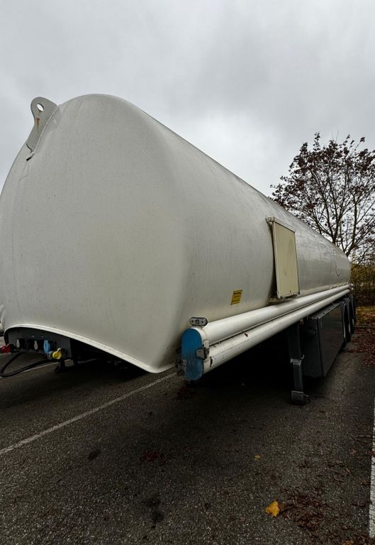 Schrader ADR, Treibstoff Diesel/Benzin, 4 Kammern, Sening - Tanktrailer: bild 4 Schrader ADR, Treibstoff Diesel/Benzin, 4 Kammern, Sening - Tanktrailer: bild 4