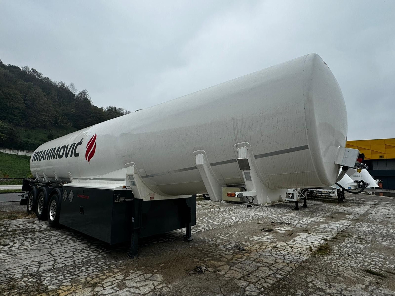 Schwarzmüller 5 Kammern, ADR, Treibstoff Fuel - Tanktrailer: bild 1 Schwarzmüller 5 Kammern, ADR, Treibstoff Fuel - Tanktrailer: bild 1