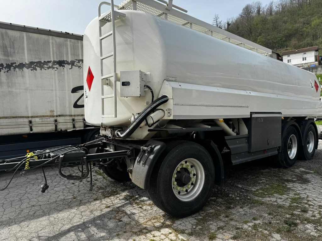 Willig 23.0, ADR, Treibstoff, 2 Kammern - Tanksläp: bild 1 Willig 23.0, ADR, Treibstoff, 2 Kammern - Tanksläp: bild 1