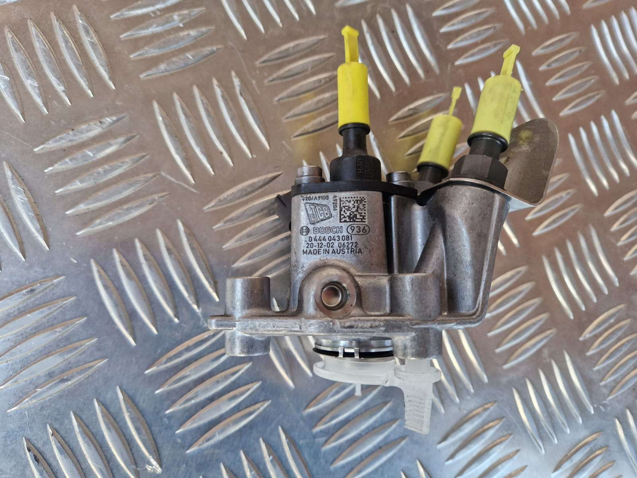 Genuine JCB BOSCH Dosing module 320/A9105 - Motor och reservdelar för Byggmaskiner: bild 1 Genuine JCB BOSCH Dosing module 320/A9105 - Motor och reservdelar för Byggmaskiner: bild 1
