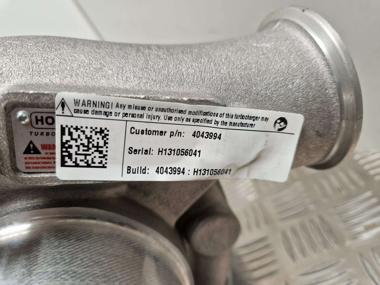 Iveco Generator Turbocharger Holset 4043994 - Motor och reservdelar för Byggmaskiner: bild 4 Iveco Generator Turbocharger Holset 4043994 - Motor och reservdelar för Byggmaskiner: bild 4
