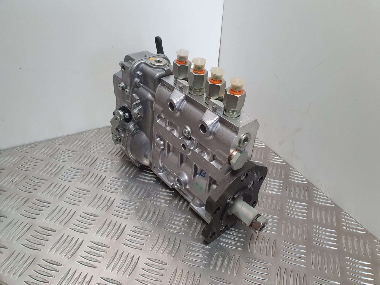 JCB 2DX Injection pump 333/y3578 Bosch - Motor och reservdelar för Byggmaskiner: bild 3 JCB 2DX Injection pump 333/y3578 Bosch - Motor och reservdelar för Byggmaskiner: bild 3
