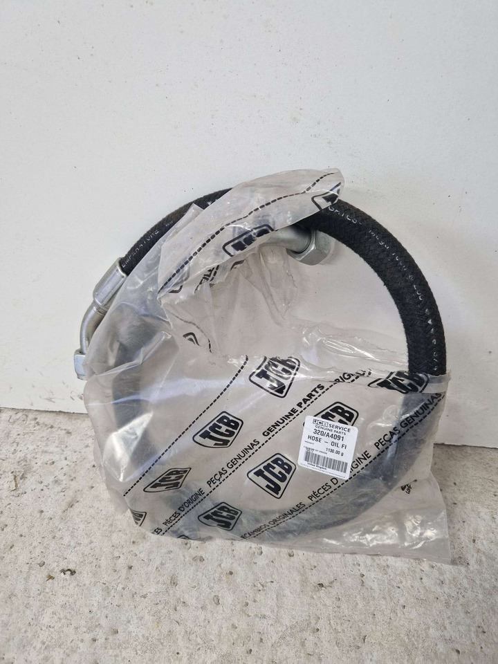 JCB 320/A4091 320/A4237 excavator Oil hose - Motor och reservdelar för Byggmaskiner: bild 1 JCB 320/A4091 320/A4237 excavator Oil hose - Motor och reservdelar för Byggmaskiner: bild 1