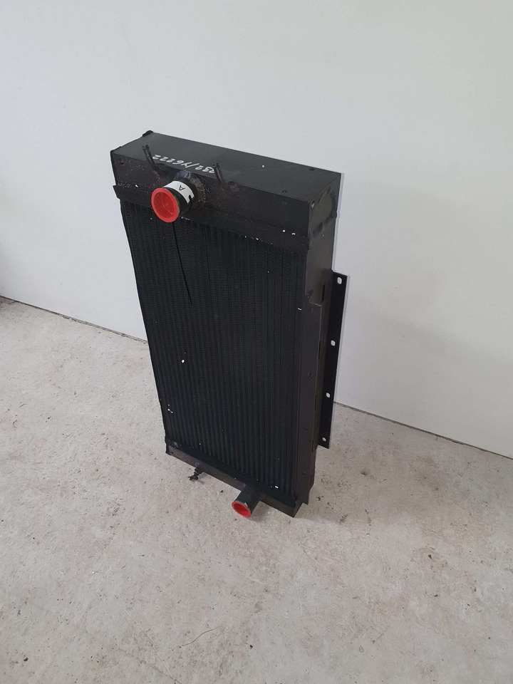 JCB JS140 Excavator Radiator 332/Y6222 - Motor och reservdelar för Byggmaskiner: bild 1 JCB JS140 Excavator Radiator 332/Y6222 - Motor och reservdelar för Byggmaskiner: bild 1