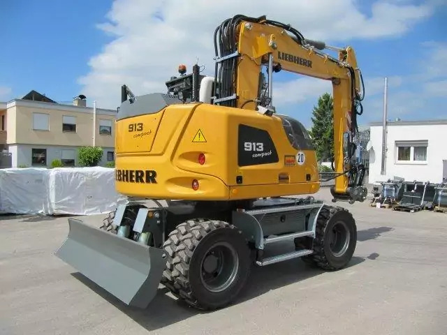2022 Liebherr A 913 Compact G6.0-D - Grävmaskin på däck: bild 3 2022 Liebherr A 913 Compact G6.0-D - Grävmaskin på däck: bild 3