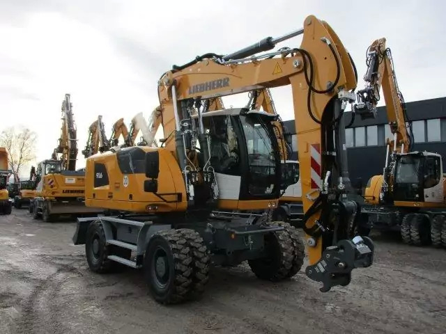 2023 Liebherr A 916 Litronic G6.0-D - Grävmaskin på däck: bild 2 2023 Liebherr A 916 Litronic G6.0-D - Grävmaskin på däck: bild 2