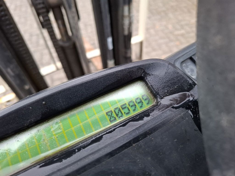 Yale GDP25 LX - Dieseltruck: bild 5 Yale GDP25 LX - Dieseltruck: bild 5