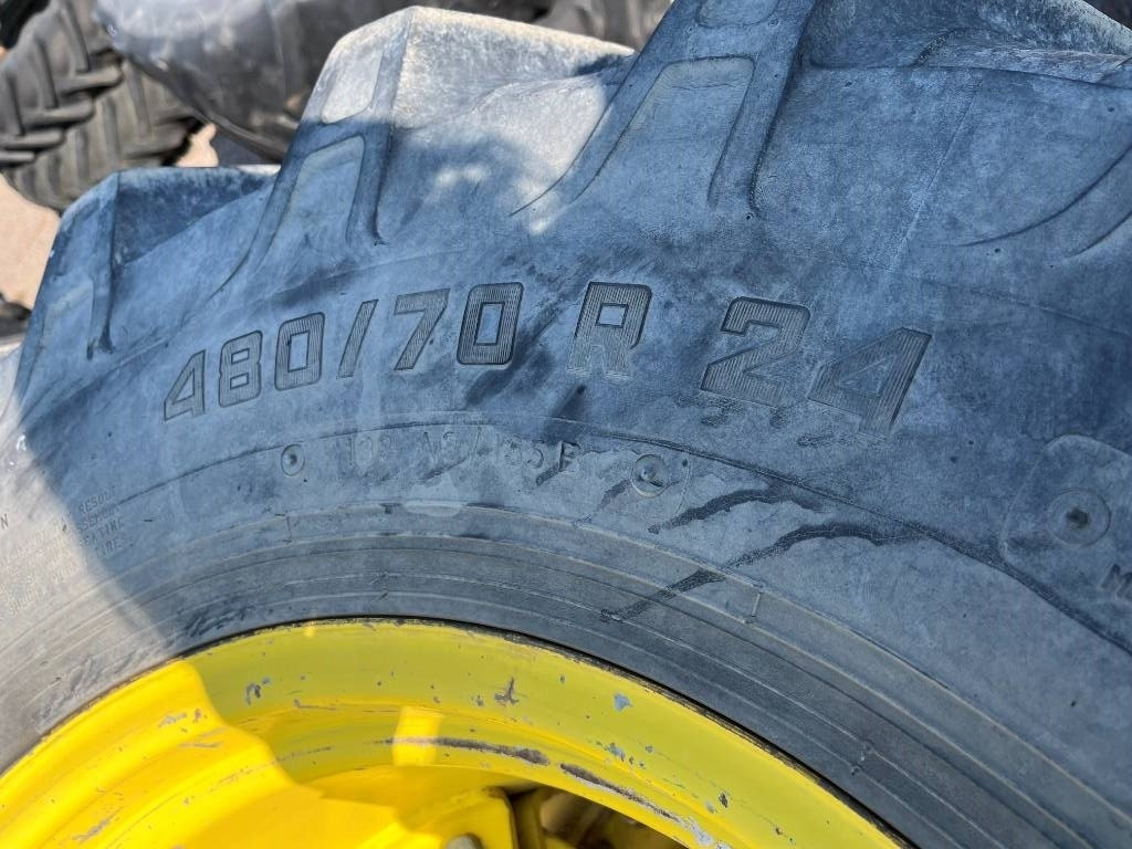 Alliance 480/70R24 till John Deere 6300 - Däck för Lantbruksmaskiner: bild 4 Alliance 480/70R24 till John Deere 6300 - Däck för Lantbruksmaskiner: bild 4