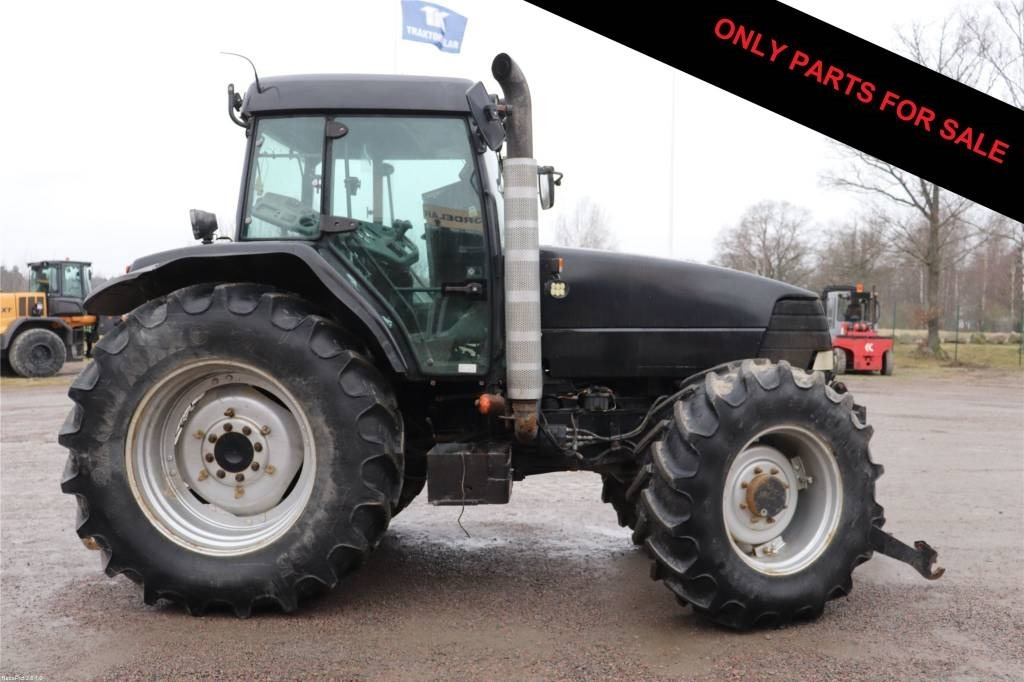 Case MX135. Dismantled: only spare parts - Traktor: bild 1 Case MX135. Dismantled: only spare parts - Traktor: bild 1