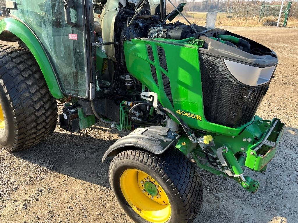 John Deere 4066 R Dismantled: only spare parts - Traktor: bild 2 John Deere 4066 R Dismantled: only spare parts - Traktor: bild 2