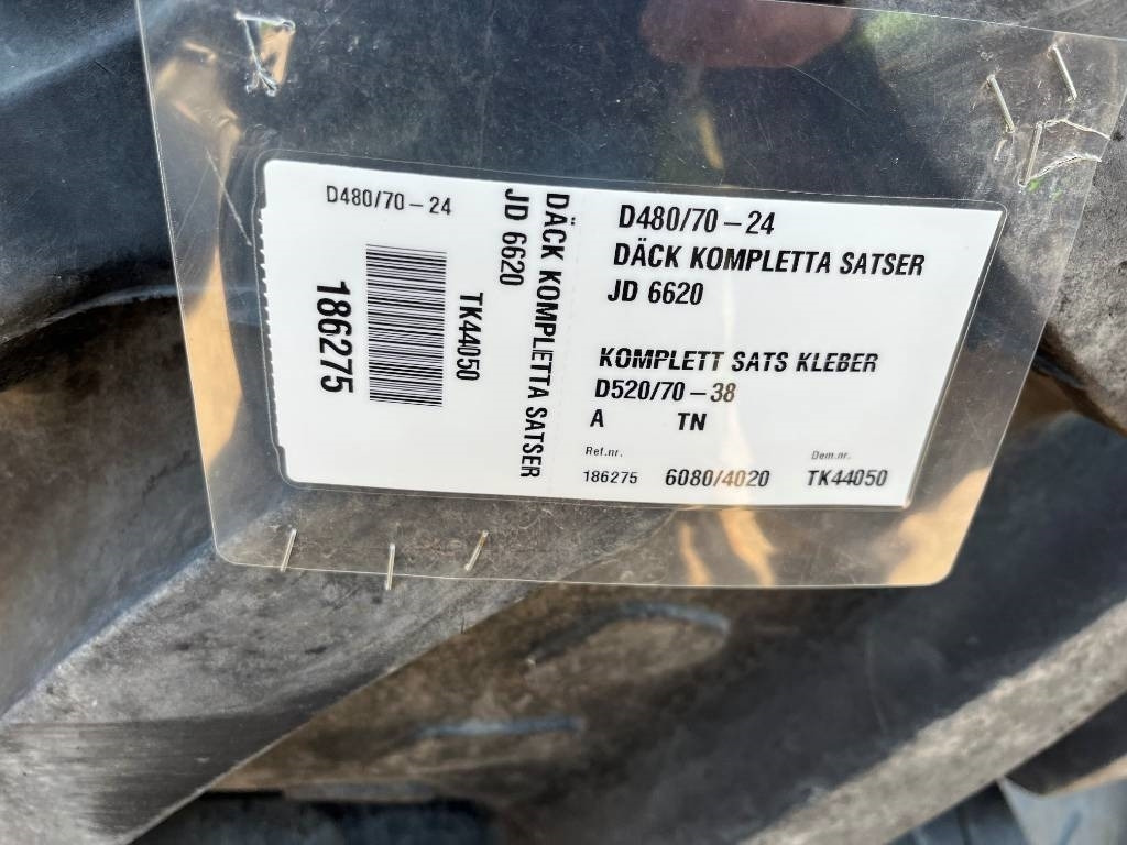 Kleber 520/70R38 480/70R24 till JD 6620 - Däck för Lantbruksmaskiner: bild 2 Kleber 520/70R38 480/70R24 till JD 6620 - Däck för Lantbruksmaskiner: bild 2