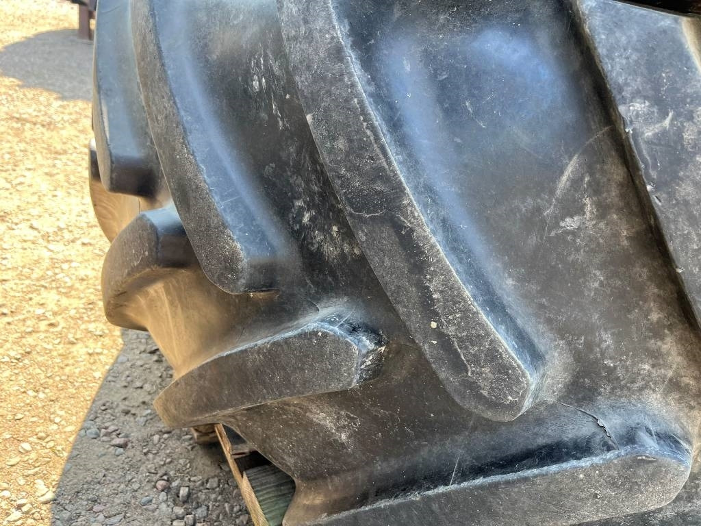Michelin 540/65R30 till John Deere 7430 - Däck för Lantbruksmaskiner: bild 3 Michelin 540/65R30 till John Deere 7430 - Däck för Lantbruksmaskiner: bild 3