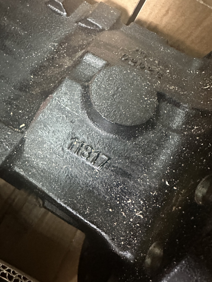 Carraro typ 26.25 obudowa Mostu pochwa Mostu carraro 11817 - Axel och reservdelar för Lantbruksmaskiner: bild 2 Carraro typ 26.25 obudowa Mostu pochwa Mostu carraro 11817 - Axel och reservdelar för Lantbruksmaskiner: bild 2