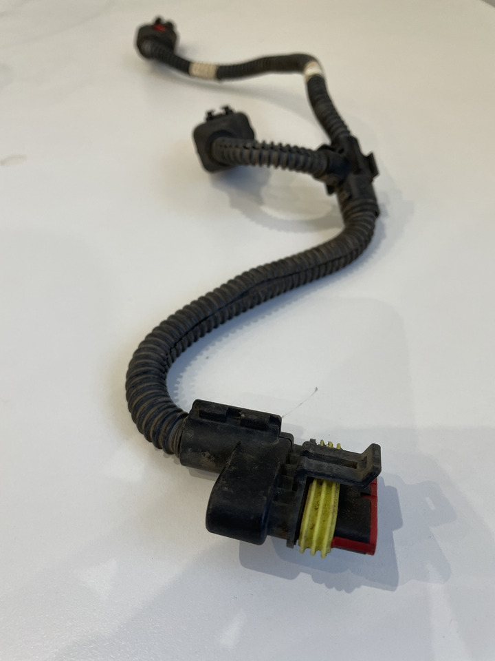 Claas Arion 550-520 650-620 - kabel wiązka elektryczna 0021523032 - Kablar/ Ledningar för Traktor: bild 1 Claas Arion 550-520 650-620 - kabel wiązka elektryczna 0021523032 - Kablar/ Ledningar för Traktor: bild 1