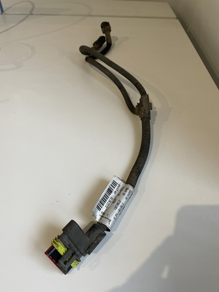 Claas Arion 550-520 650-620 - kabel wiązka elektryczna 0021581051 - Kablar/ Ledningar för Traktor: bild 1 Claas Arion 550-520 650-620 - kabel wiązka elektryczna 0021581051 - Kablar/ Ledningar för Traktor: bild 1