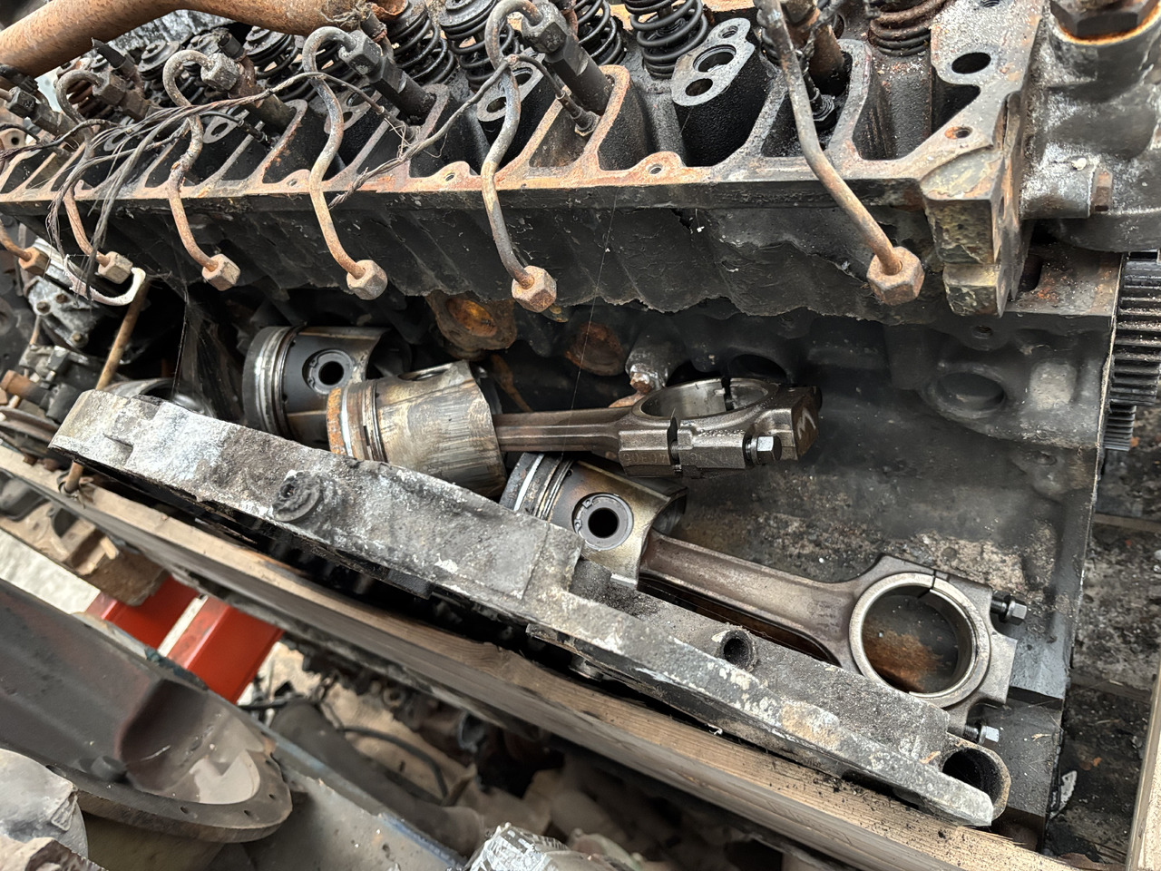 Deutz BF6M1012E Silnik Blok Pokrywa CZĘŚCI - Motor och reservdelar för Byggmaskiner: bild 2 Deutz BF6M1012E Silnik Blok Pokrywa CZĘŚCI - Motor och reservdelar för Byggmaskiner: bild 2