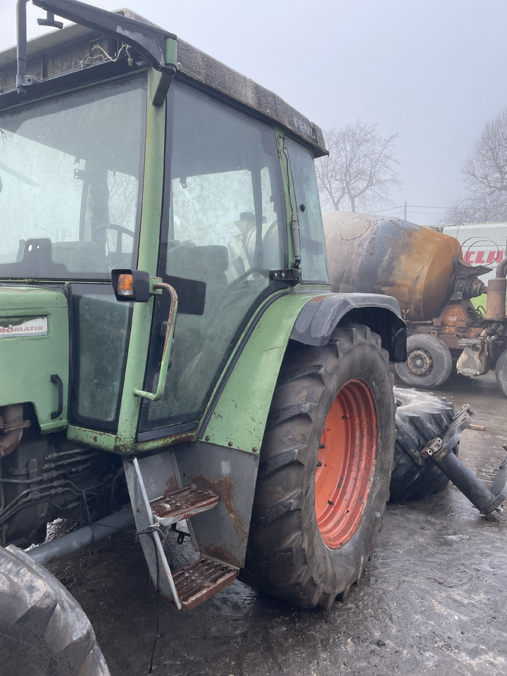 Fendt Farmer 309 - kabina dach drzwi - Dörr och reservdelar för Lantbruksmaskiner: bild 3 Fendt Farmer 309 - kabina dach drzwi - Dörr och reservdelar för Lantbruksmaskiner: bild 3