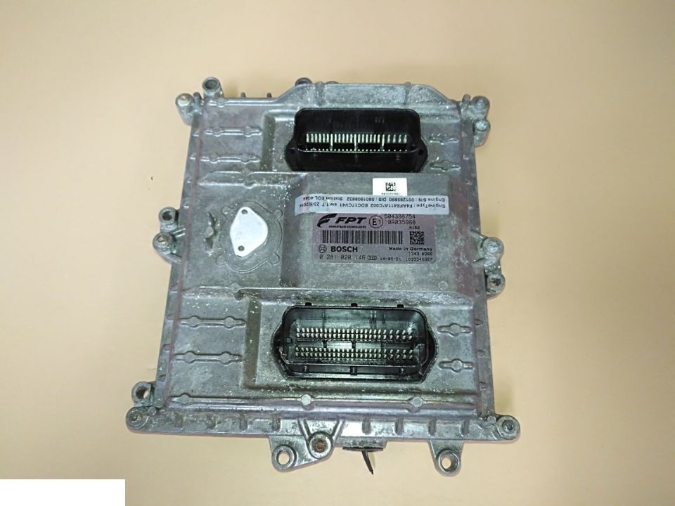 IVECO KOMPUTER 0281020146 504388754 - Kontrollenhet för Lantbruksmaskiner: bild 1 IVECO KOMPUTER 0281020146 504388754 - Kontrollenhet för Lantbruksmaskiner: bild 1