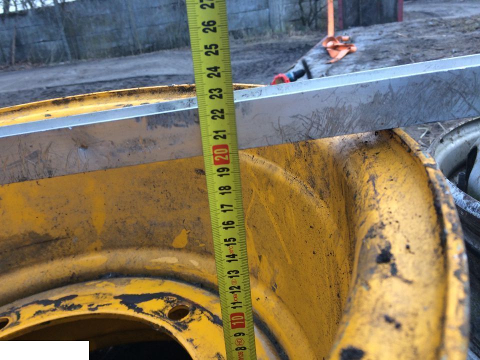 JCB Felga 13x20 - Fälg för Lantbruksmaskiner: bild 2 JCB Felga 13x20 - Fälg för Lantbruksmaskiner: bild 2