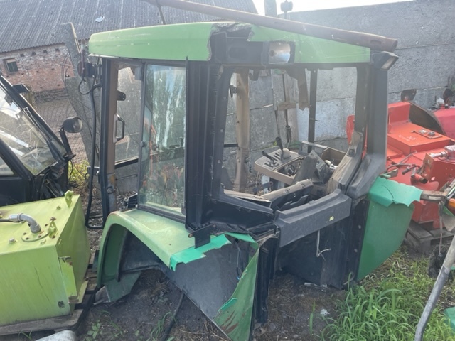 John Deere 6100 | 6200 | 6300 | 6400 - Kabina ~ Szkielet - Hytt för Lantbruksmaskiner: bild 2 John Deere 6100 | 6200 | 6300 | 6400 - Kabina ~ Szkielet - Hytt för Lantbruksmaskiner: bild 2
