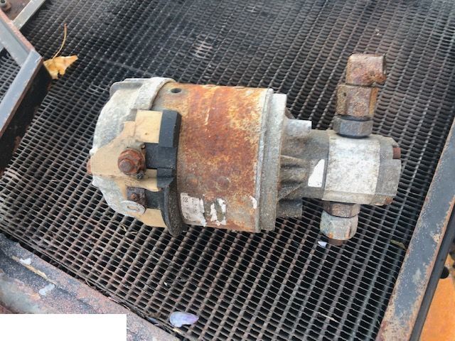 Manitou ATJ - Awaryjne Opuszczanie Silnik Pompa - Motor och reservdelar för Byggmaskiner: bild 2 Manitou ATJ - Awaryjne Opuszczanie Silnik Pompa - Motor och reservdelar för Byggmaskiner: bild 2