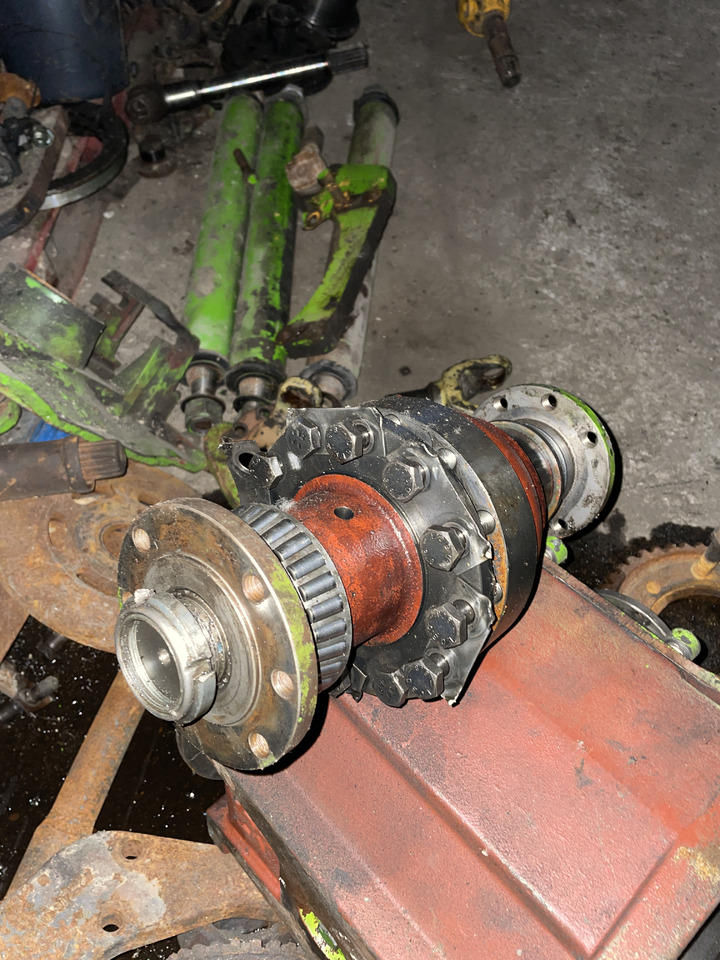 Merlo - mechanizm róźnicowy dyferencjał dyfer z blokadą - Differential för Lantbruksmaskiner: bild 1 Merlo - mechanizm róźnicowy dyferencjał dyfer z blokadą - Differential för Lantbruksmaskiner: bild 1