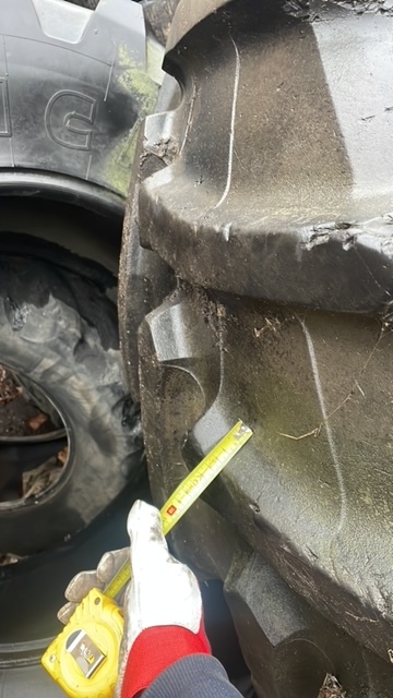 Opona pirelli 710/70 R38 - Däck för Lantbruksmaskiner: bild 1 Opona pirelli 710/70 R38 - Däck för Lantbruksmaskiner: bild 1